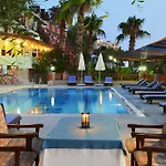 Hotel Delfin 2*