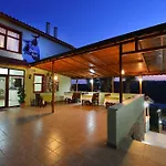 Delfin Hotel 2*